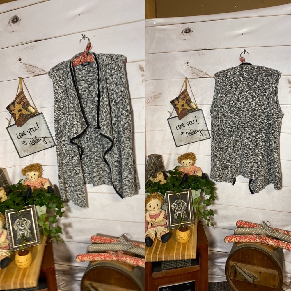 Jones New York; Gray; Sweater Vest Cardigan; L